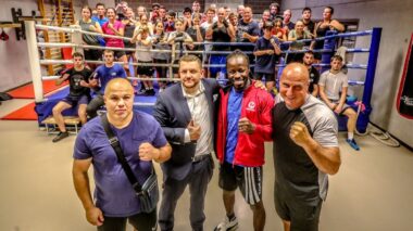 BOKSINITIATIE SUGAR JACKSON TEAMBUILDING DE WARMSTE TEAMS