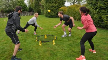 strandsporten teambuilding outdoor activiteit